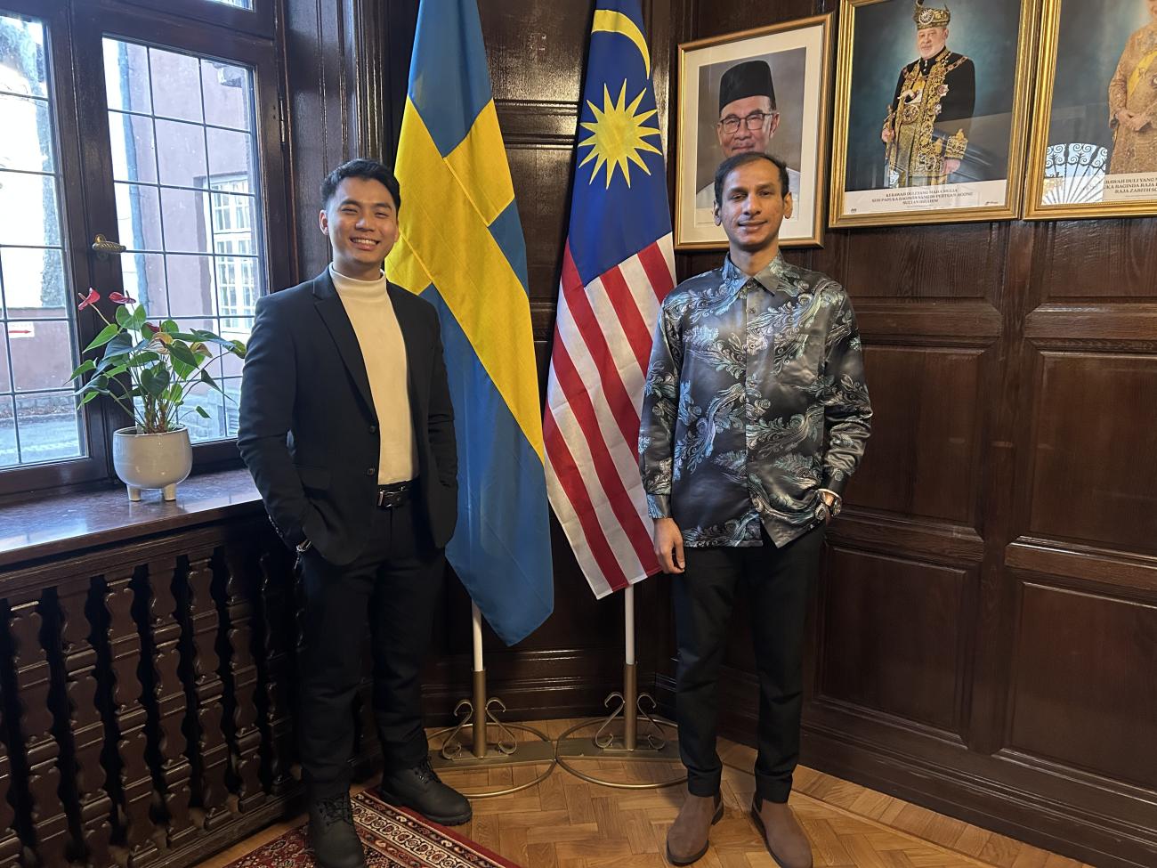 Max Han is welcomed to the Embassy of Malaysia in Stockholm by the First Secretary Theventhiran Arumugam