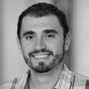 Diogo Veríssimo head and shoulders photo