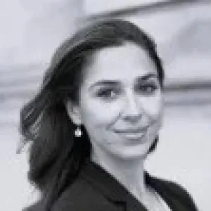 Helen Fischer smiling